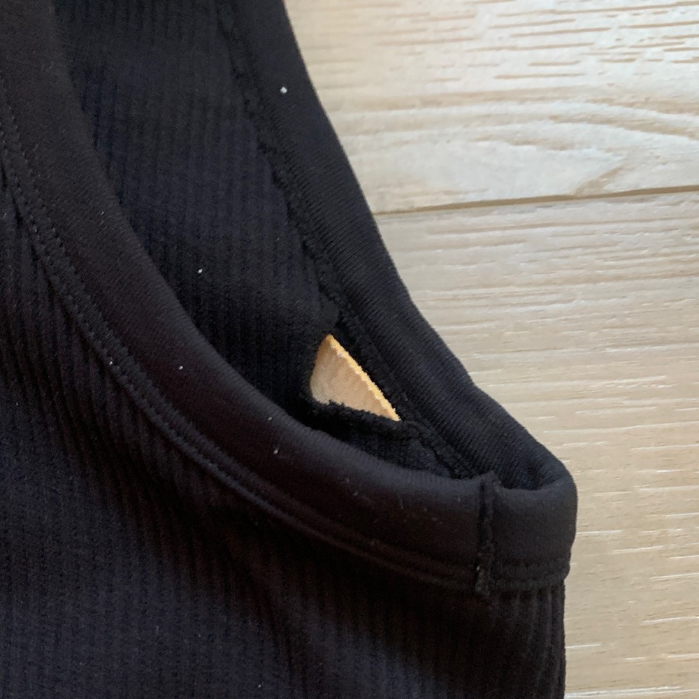 Women's Black Thick Ribbed Leggings and Sports Bra Unknown Brand - Picture 8 of 9